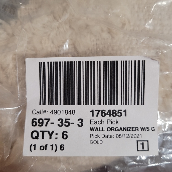 NWT Wall Organizer Gold like detail ✨️ - Picture 2 of 6